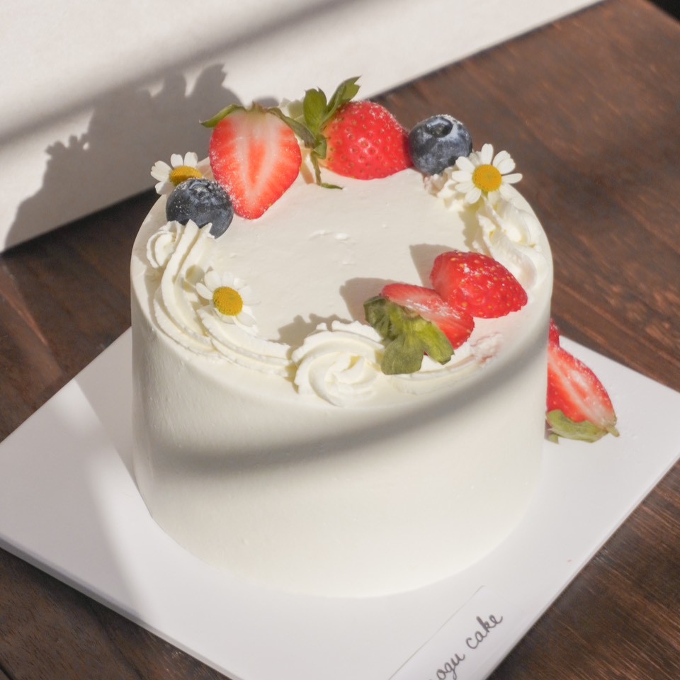 韓系簡約草莓蛋糕