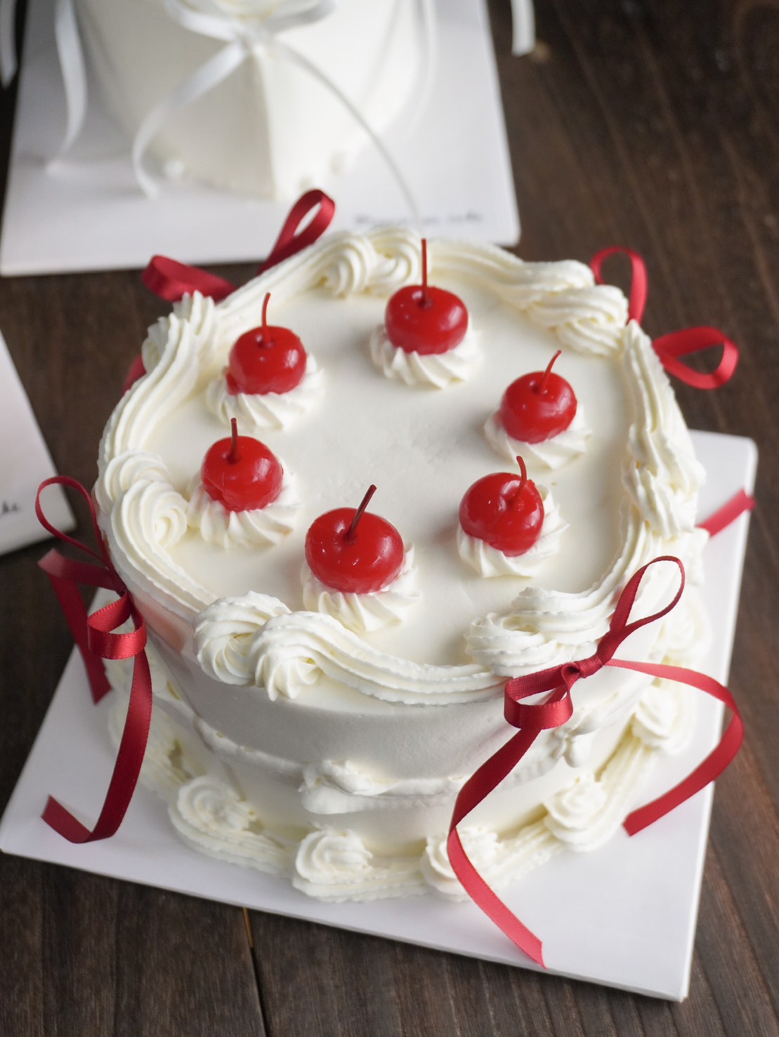 復古紅櫻桃擠花蛋糕